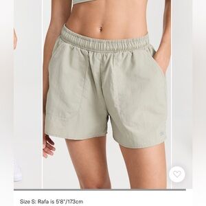 Alo Alumni Shorts - Limestone XS